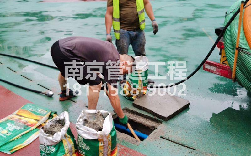 十字街管道清淤