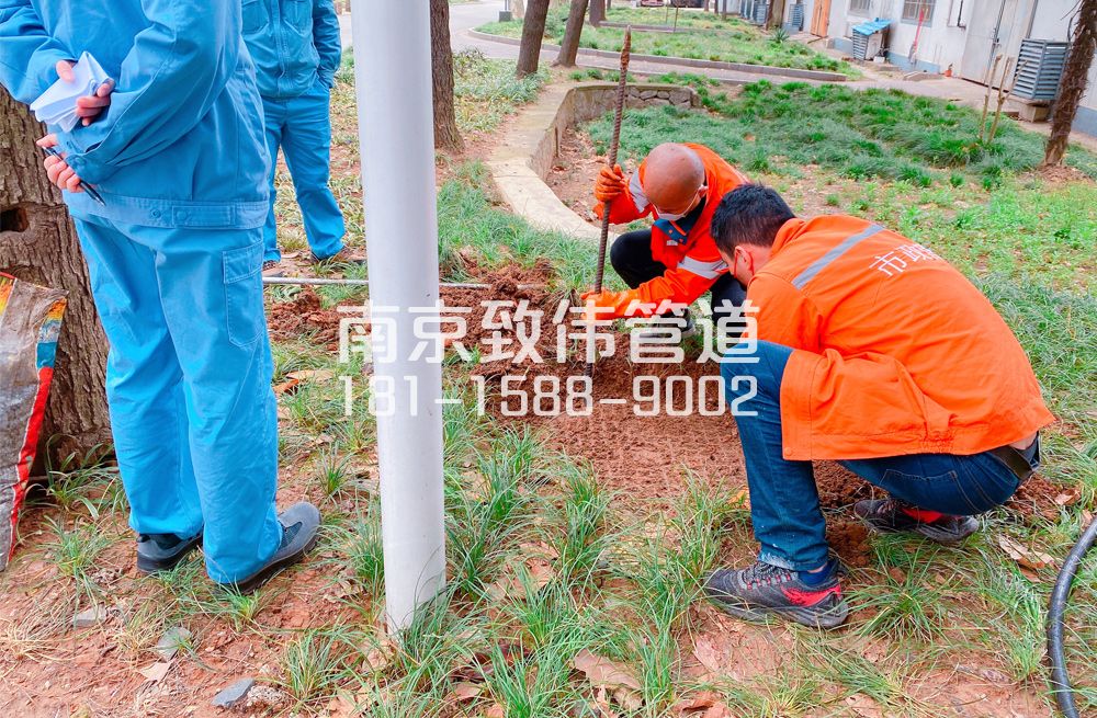 359十字街管道井盖定点